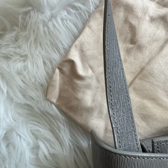 Used Excellent Condition Senreve Aria Belt Bag Grey - Picture 5 of 9